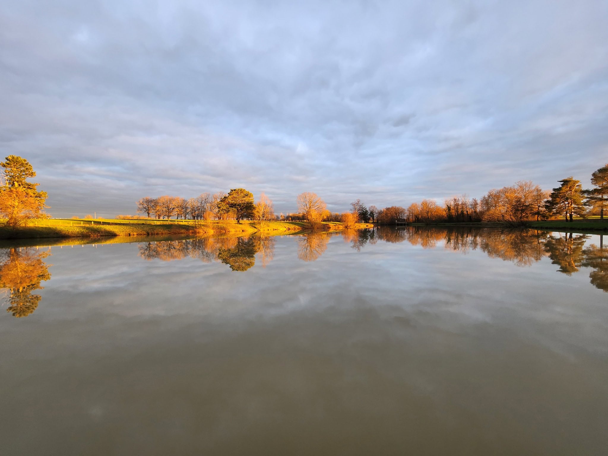 Etang de 2 hectares à louer à Mervans 