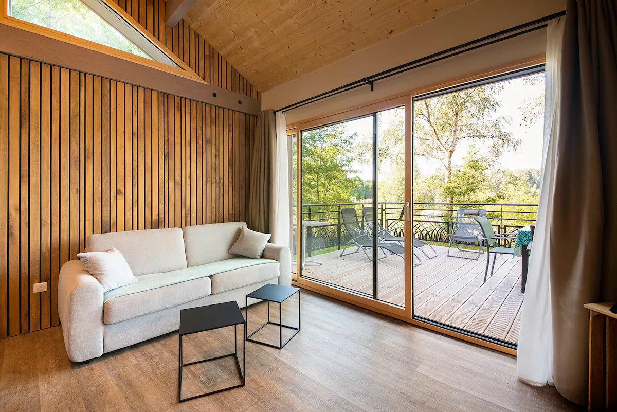 Magnifique chalet avec bain nordique et son étang de 11ha 