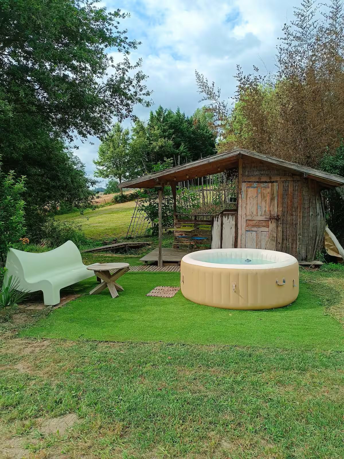 Gite 6 couchages avec petit étang privé 