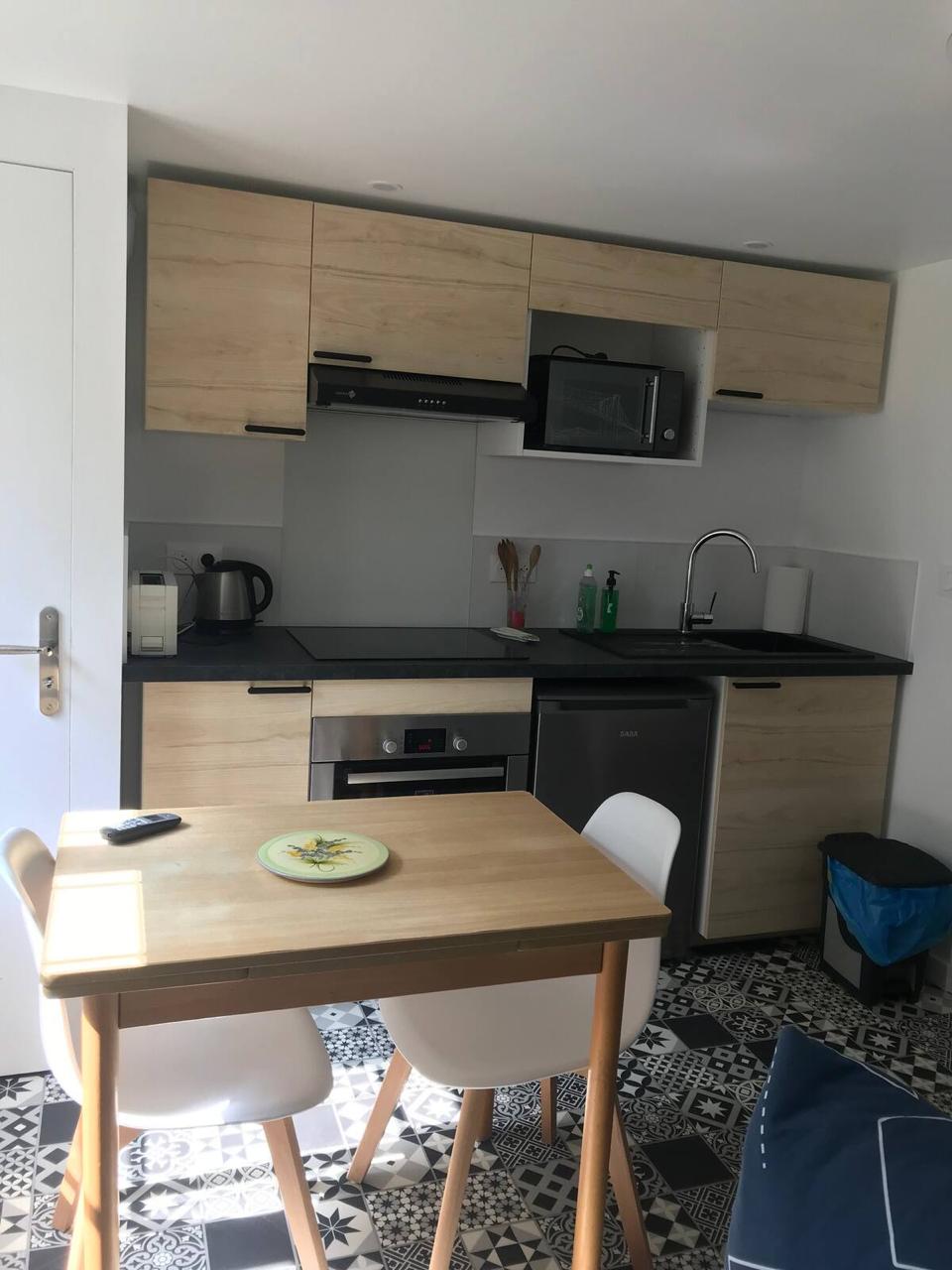 Studio à la campagne avec petit étang privé 
