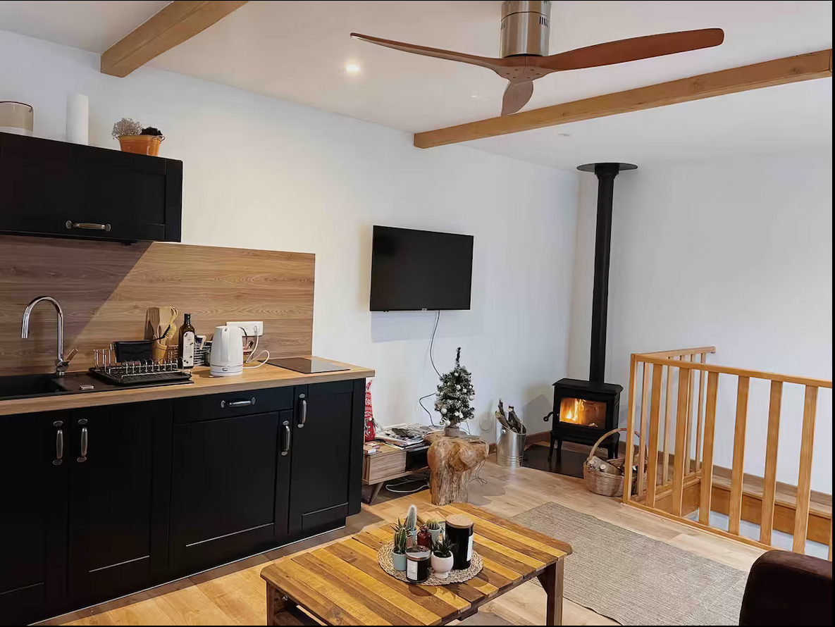Chalet cosy au bord d’une rivière 