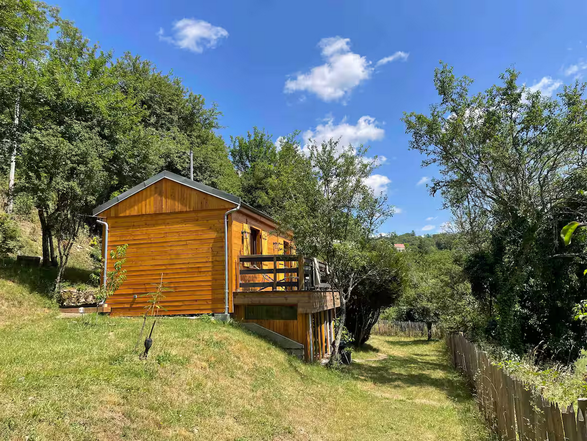 Chalet cosy au bord d’une rivière 