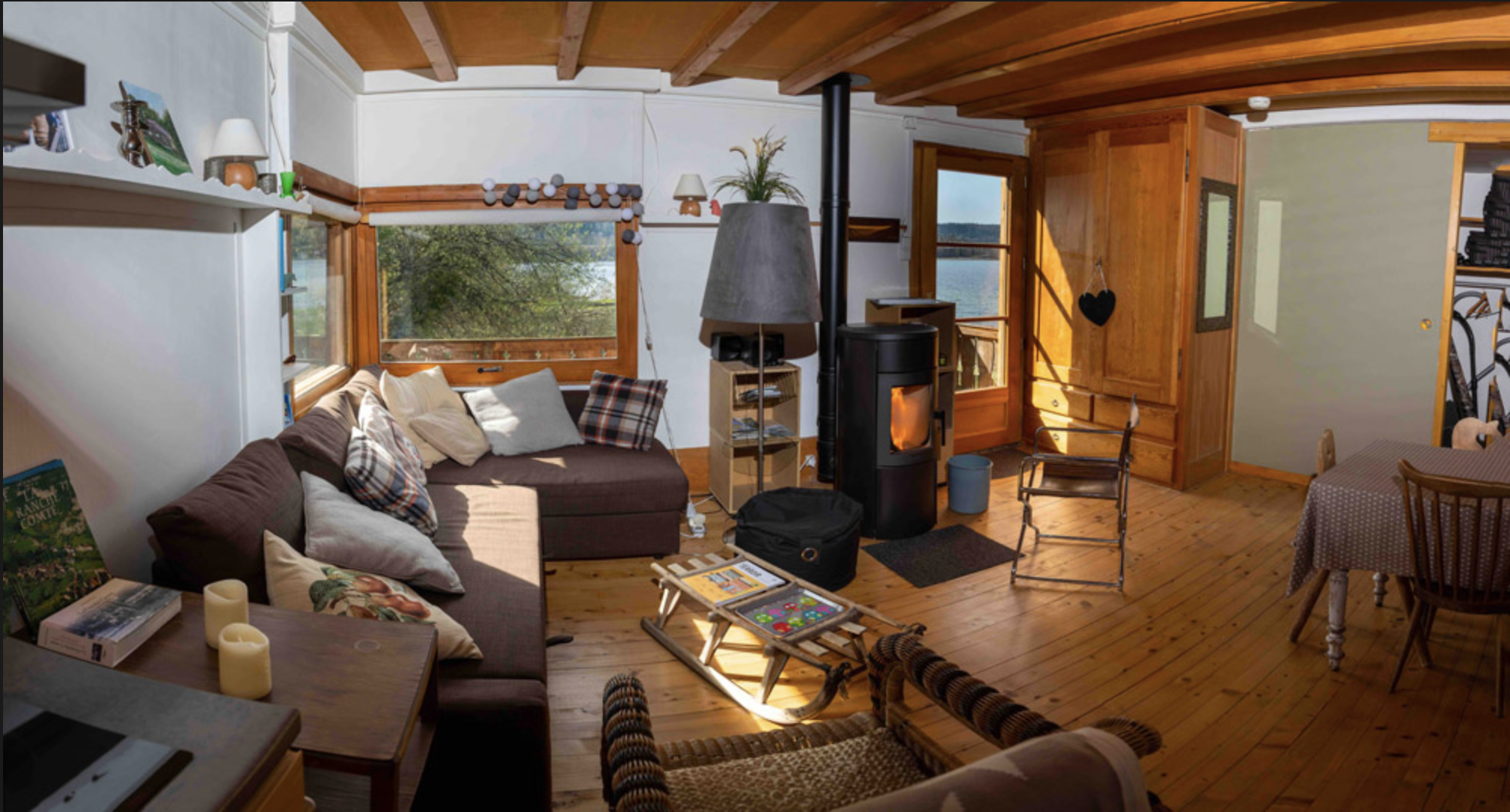 Chalet avec accès privatif au bord du lac 