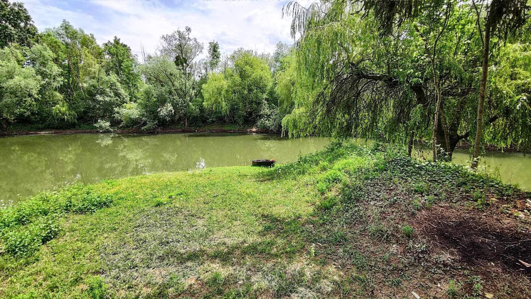 Location d'un chalet avec un étang de 1.2ha à côté de Troyes 