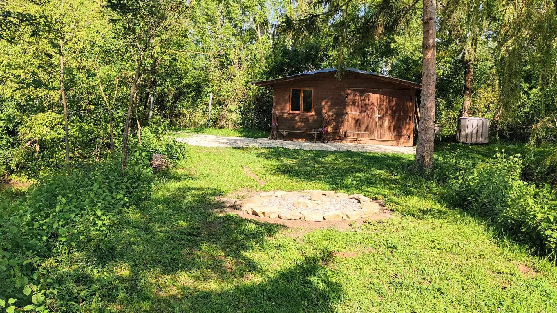Location d'un chalet avec un étang de 1.2ha à côté de Troyes 