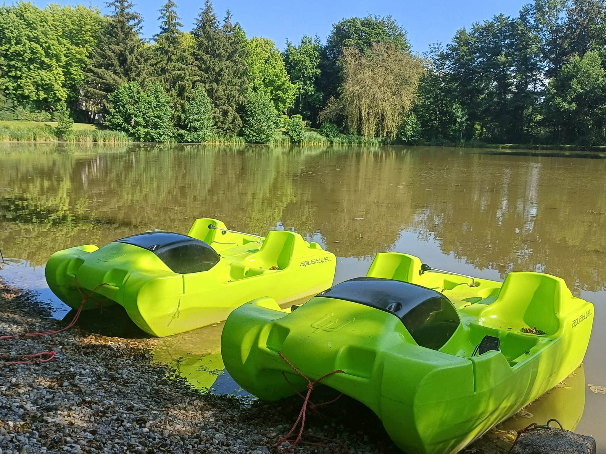 Chalet 4 couchages avec sa piscine et son étang 
